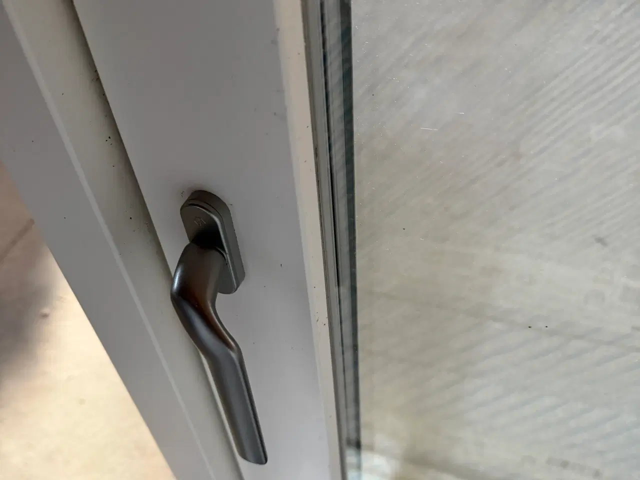 Billede 3 - Hvid ny terrassedør