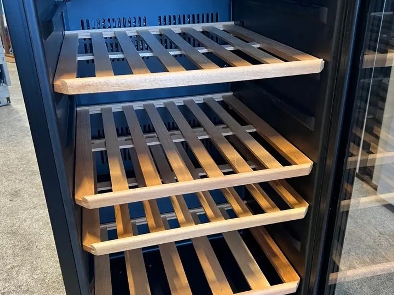 Billede 2 - Vinkøleskab Vibocold brugt få gange