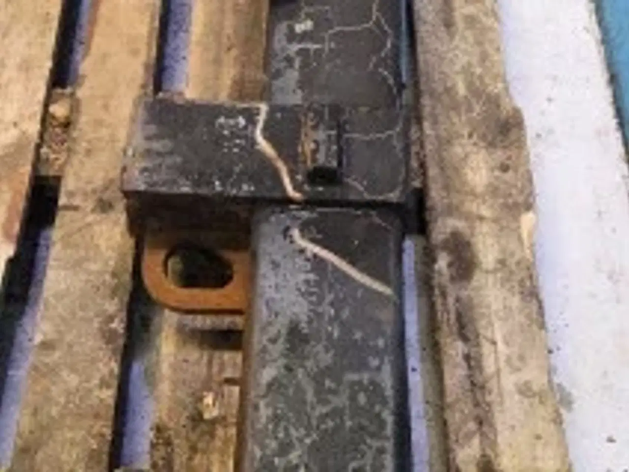 Billede 10 - New Holland LB110 Støtteben 85818850