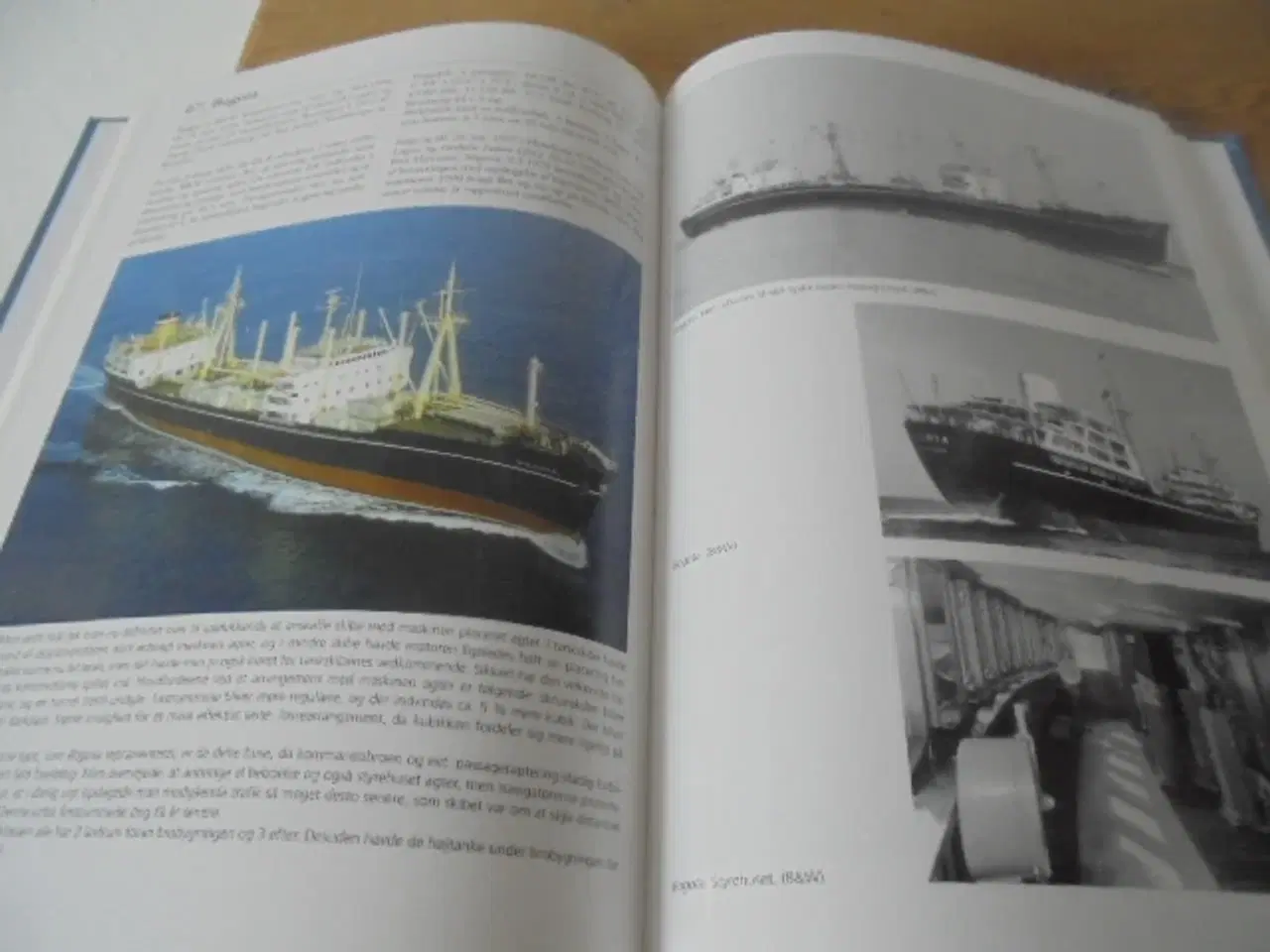 Billede 2 - Kompagniets skibe – Motorskibene fra ØK under dans