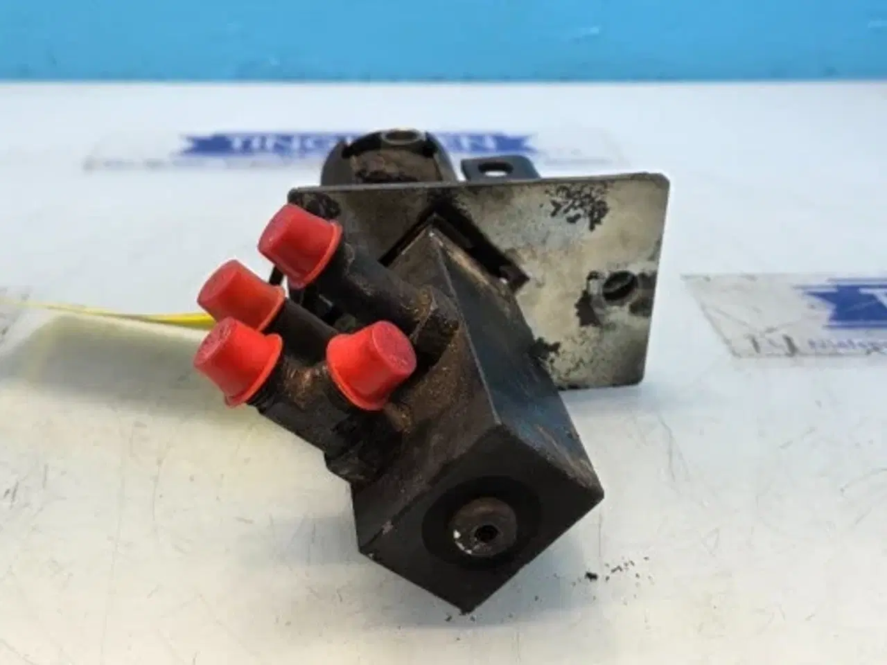 Billede 7 - Bobcat  TL38.70X  Hydraulikventil 7311507