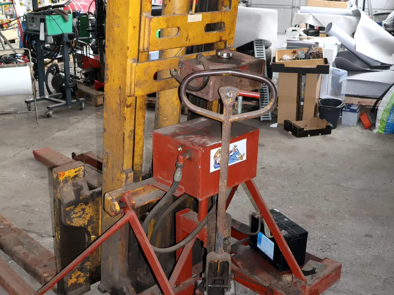 Billede 6 - Hjemmelavet autolift, afprøvet uden bil, kører