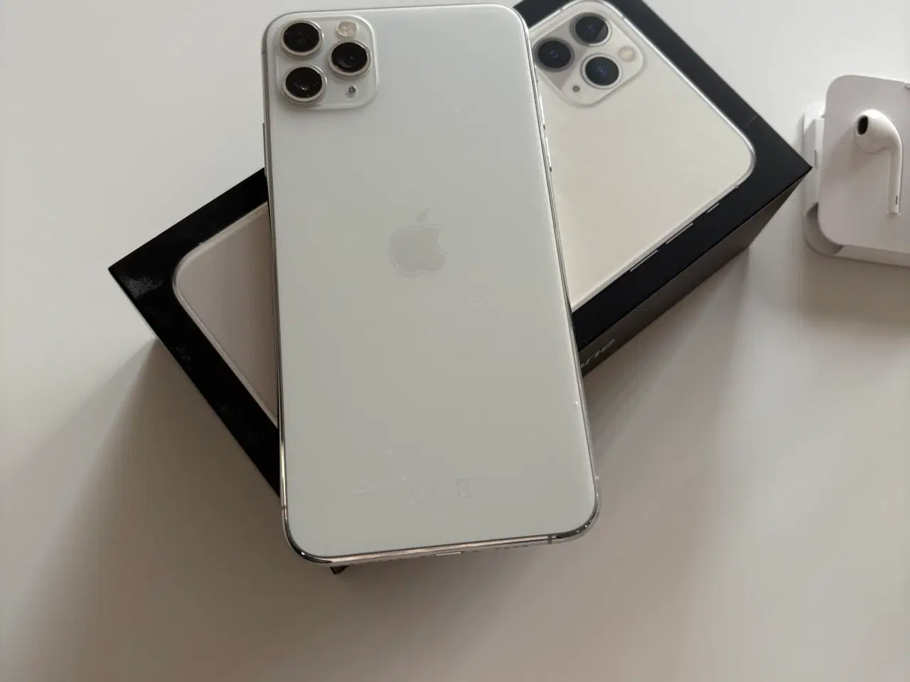 Billede 3 - iPhone 11 Pro Max 64 Gb 