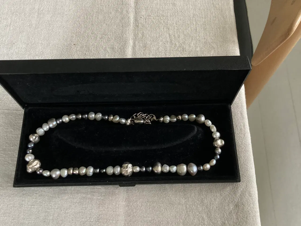 Billede 1 - Pandora perlekæde med sølvklumper