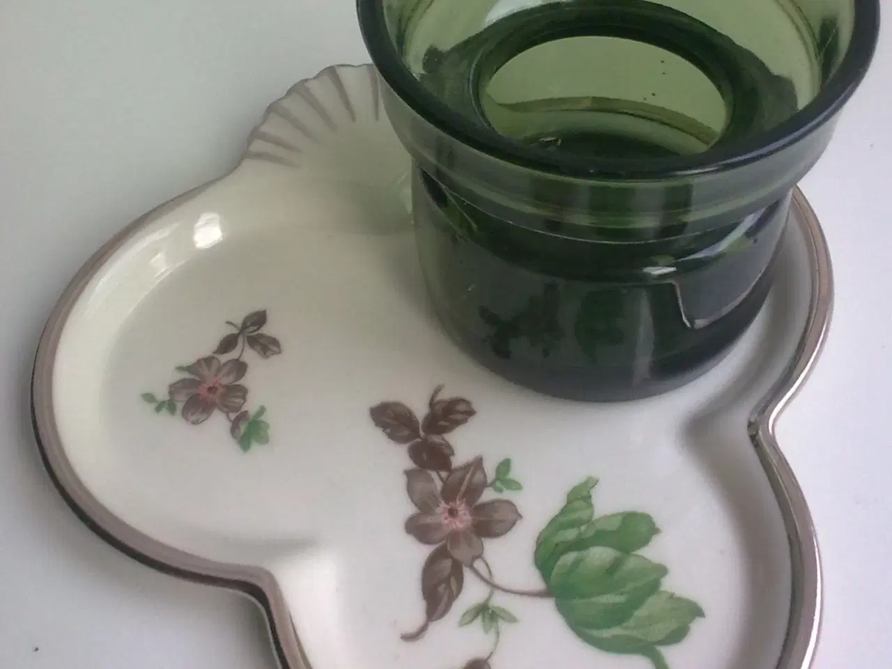 Billede 8 - VINTAGE Dansk glasværk GRØN land krus 