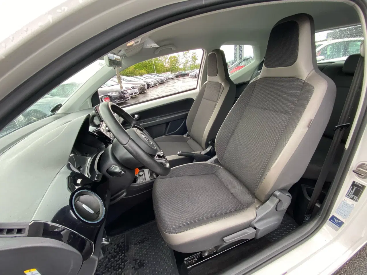 Billede 5 - VW up 1,0 FSI BMT High 75HK 3d