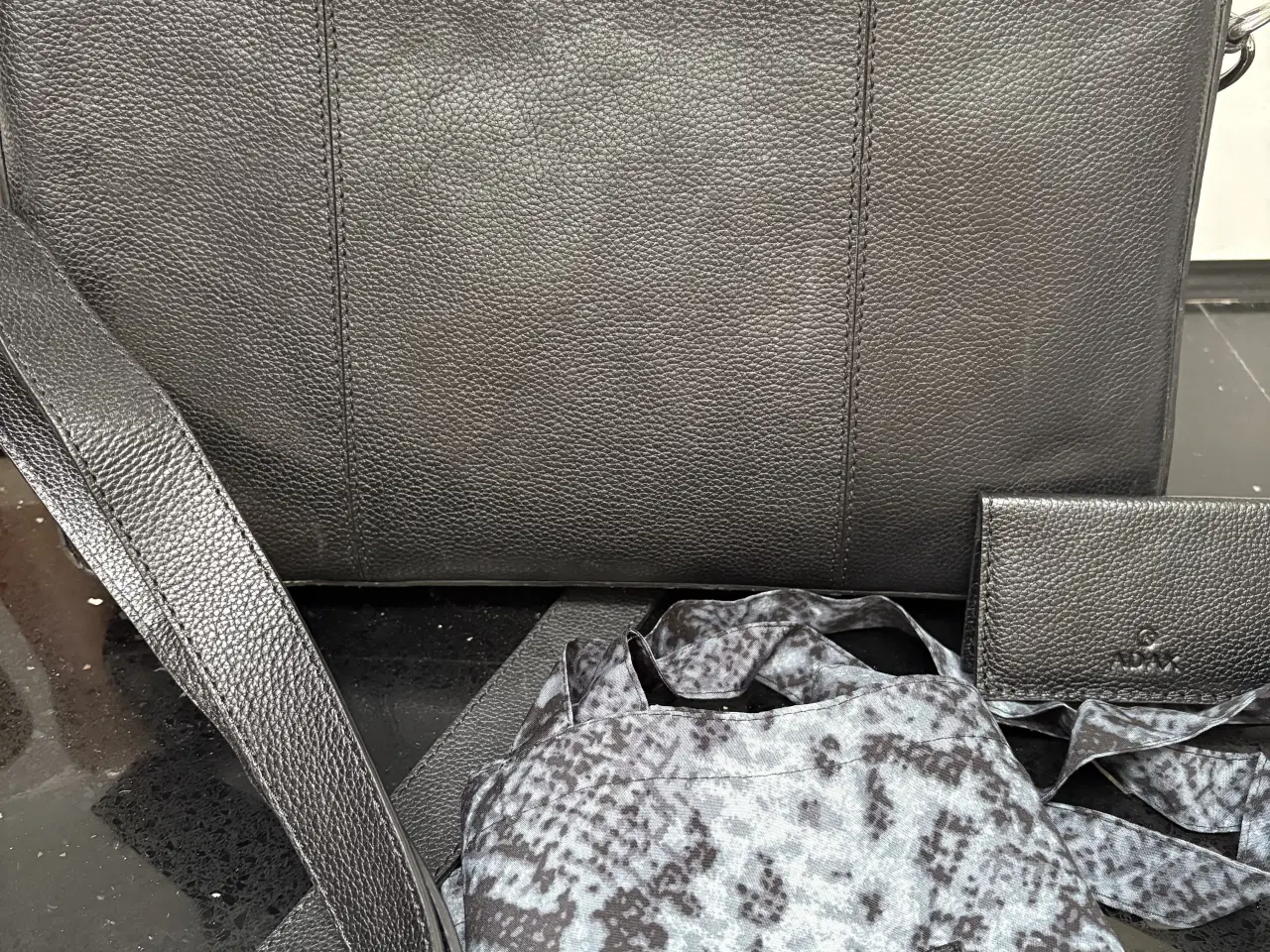 Billede 3 - NY Adax taske til PC “14”