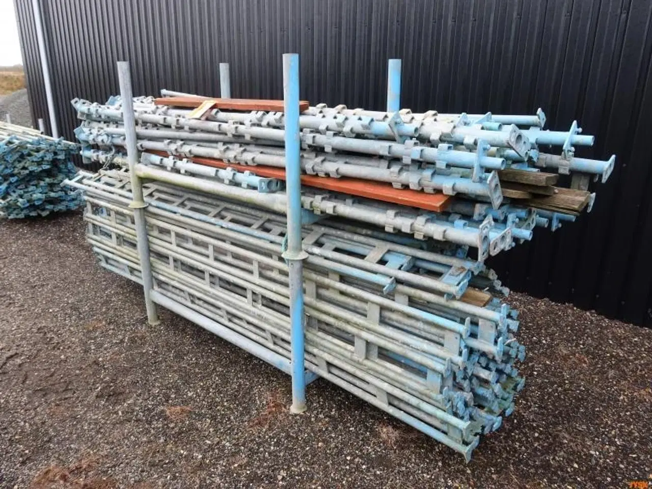 Billede 1 - PARTI med stilla