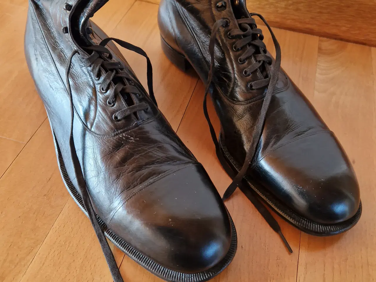 Billede 1 - Kardinal læder støvler str. 46.