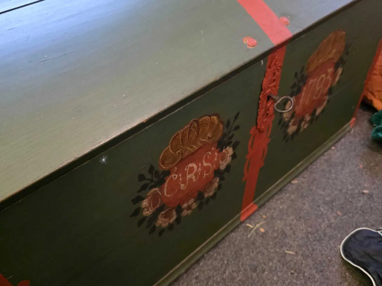 Billede 3 - Antik kiste meget smuk og stor