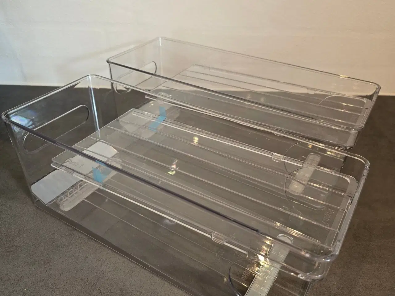 Billede 3 - Dåse dispenser til køleskabet