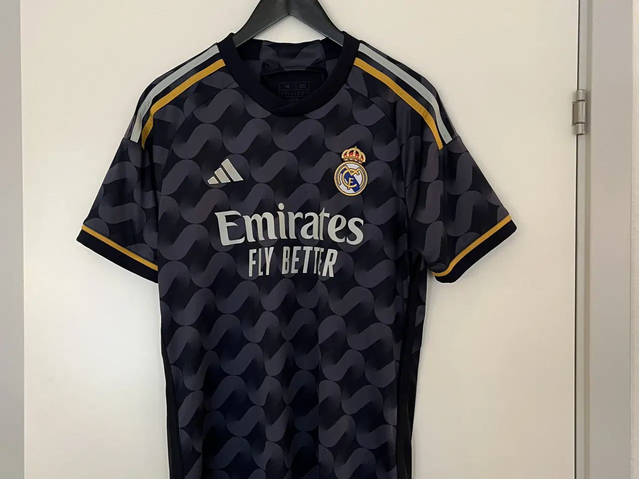 Billede 1 - Real Madrid fodboldtrøje