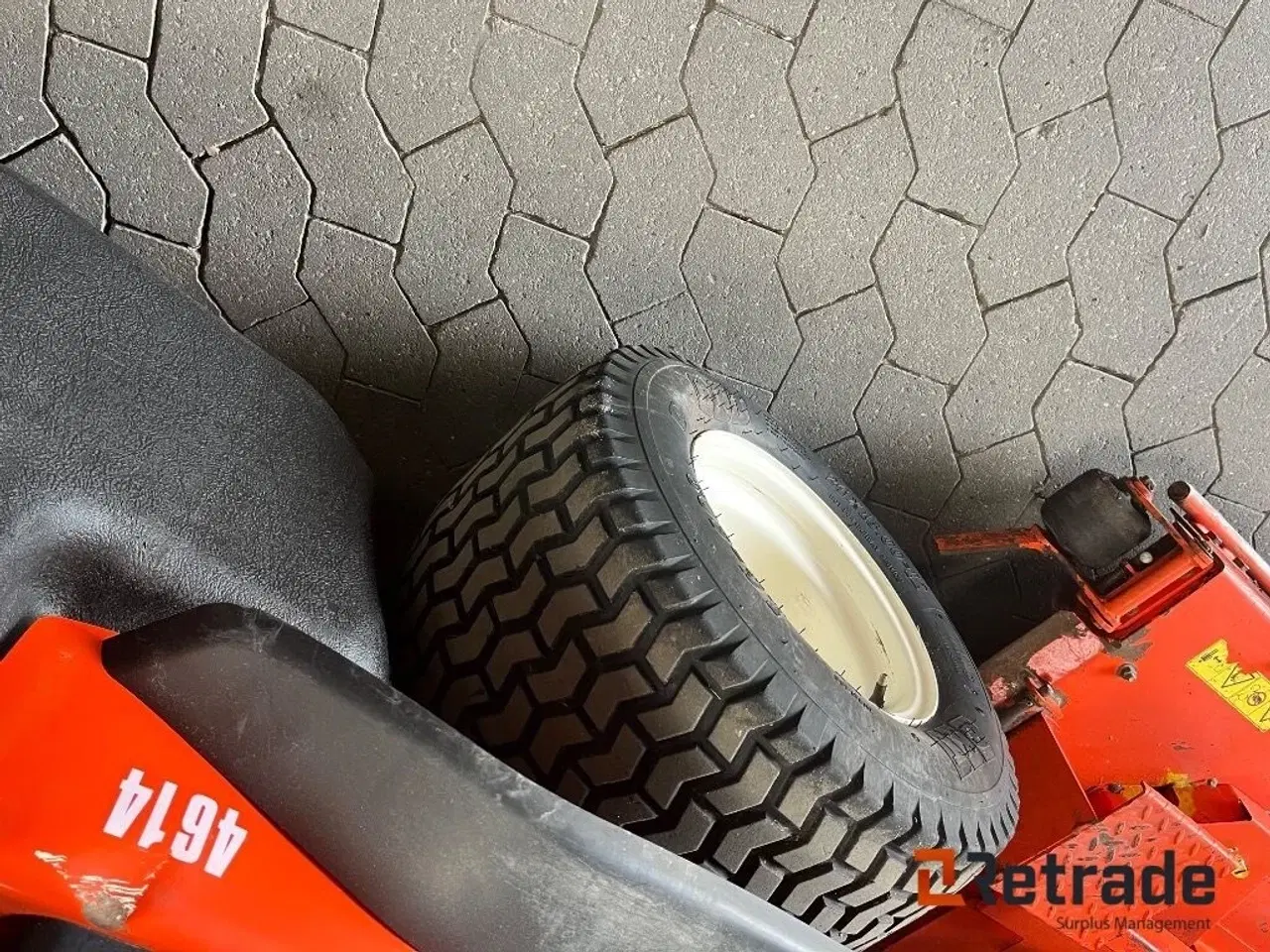 Billede 5 - Kubota F3890 med Kubota græsklippebord 190 cm