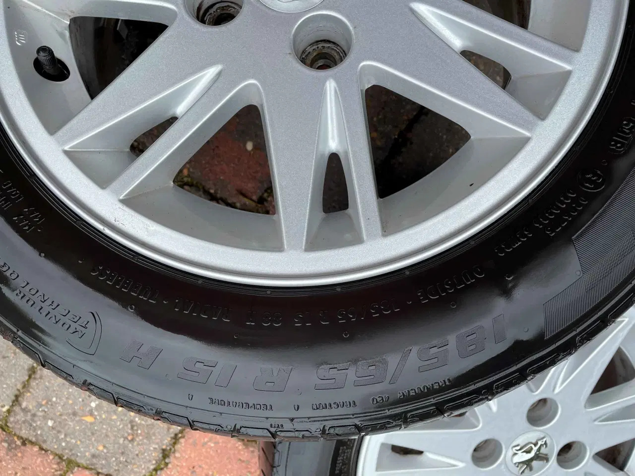 Billede 2 - Org. 15" alufælge fra Peugeot 207