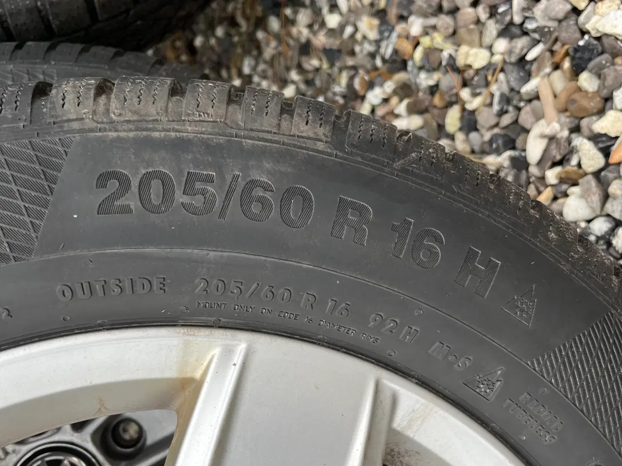 Billede 2 - Vinterhjul på VW alufælge 16’ Continental dæk