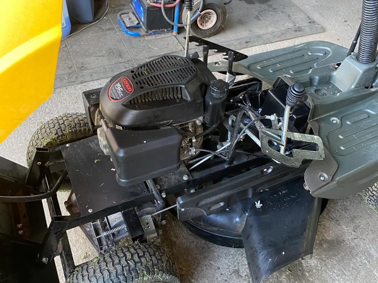 Billede 5 - have traktor plæneklipper TAXAS RIDER 6100ES