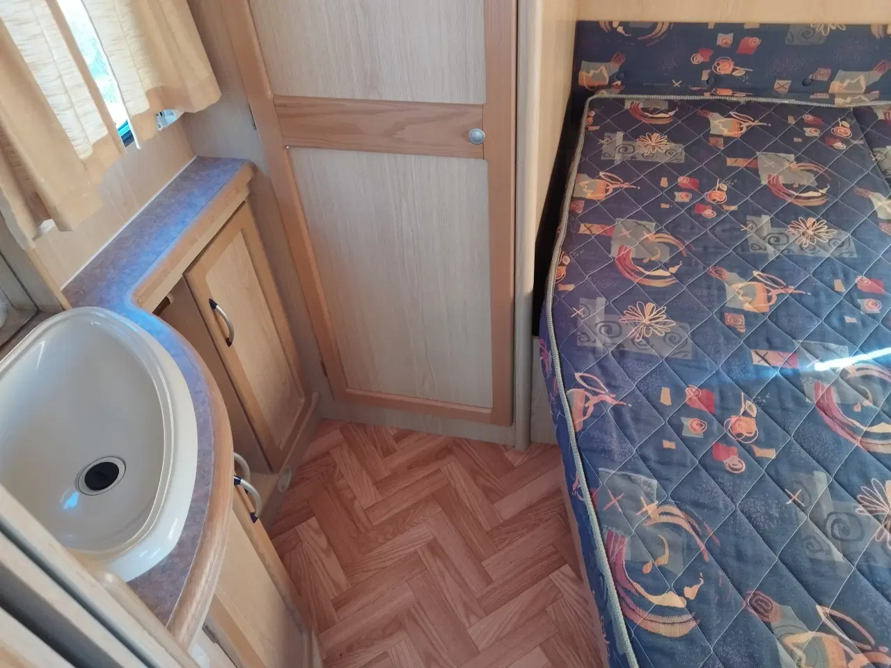 Billede 7 - Sprite Super 490 campingvogn med alt i udstyr!