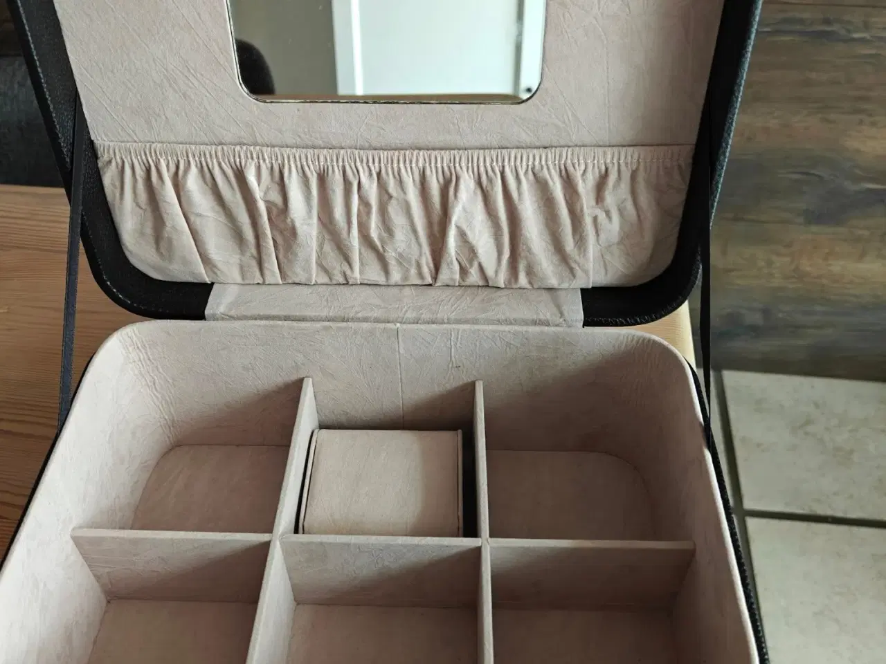 Billede 4 - Stor smykkebox/smykkeskrin fra Glitter