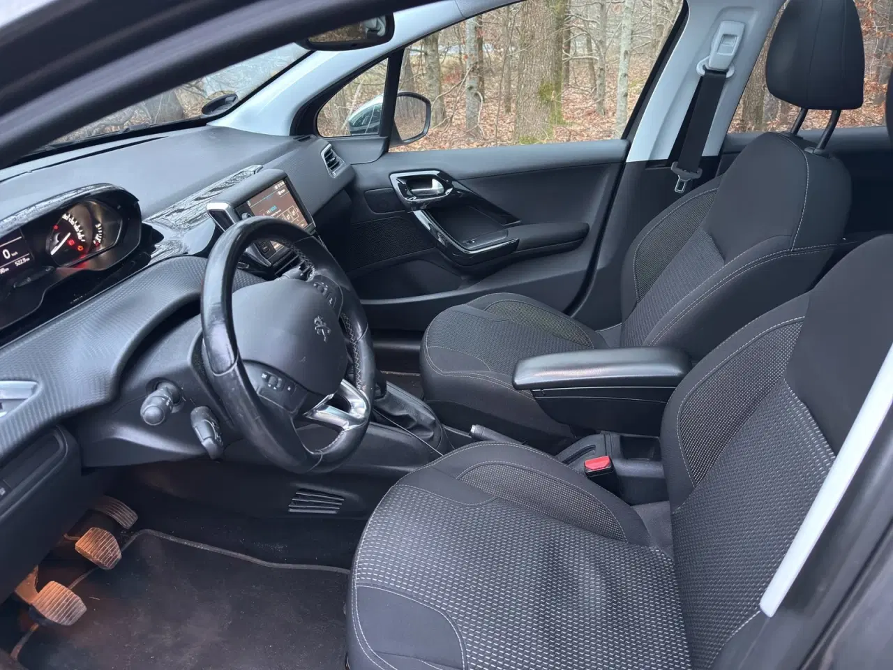 Billede 9 - Peugeot 208 1,5 BlueHDi 100 Allure Sky