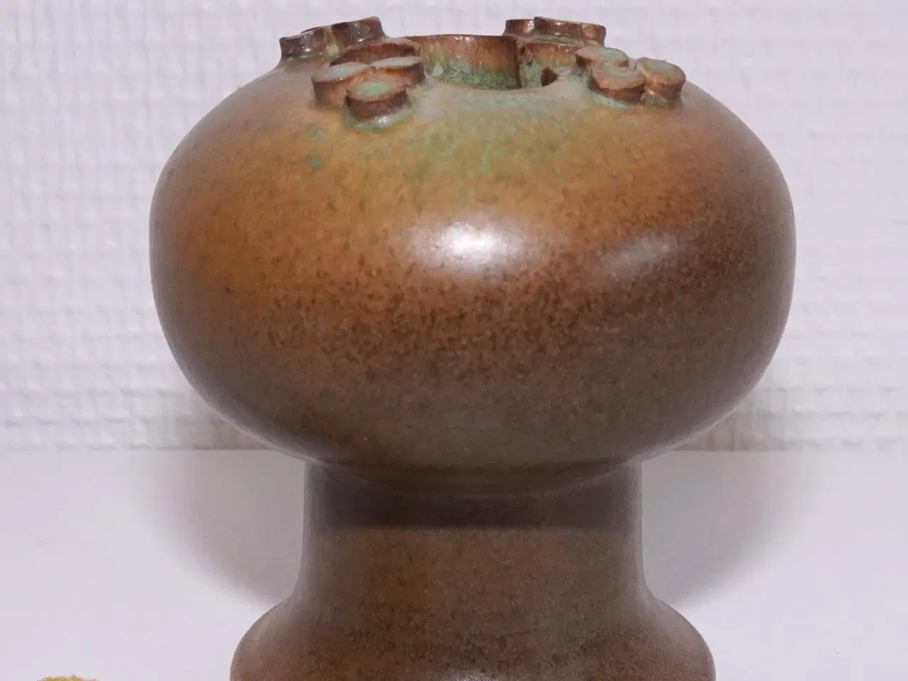 Billede 6 - Keramik vase signeret K.R.J for Höganäs i 1979