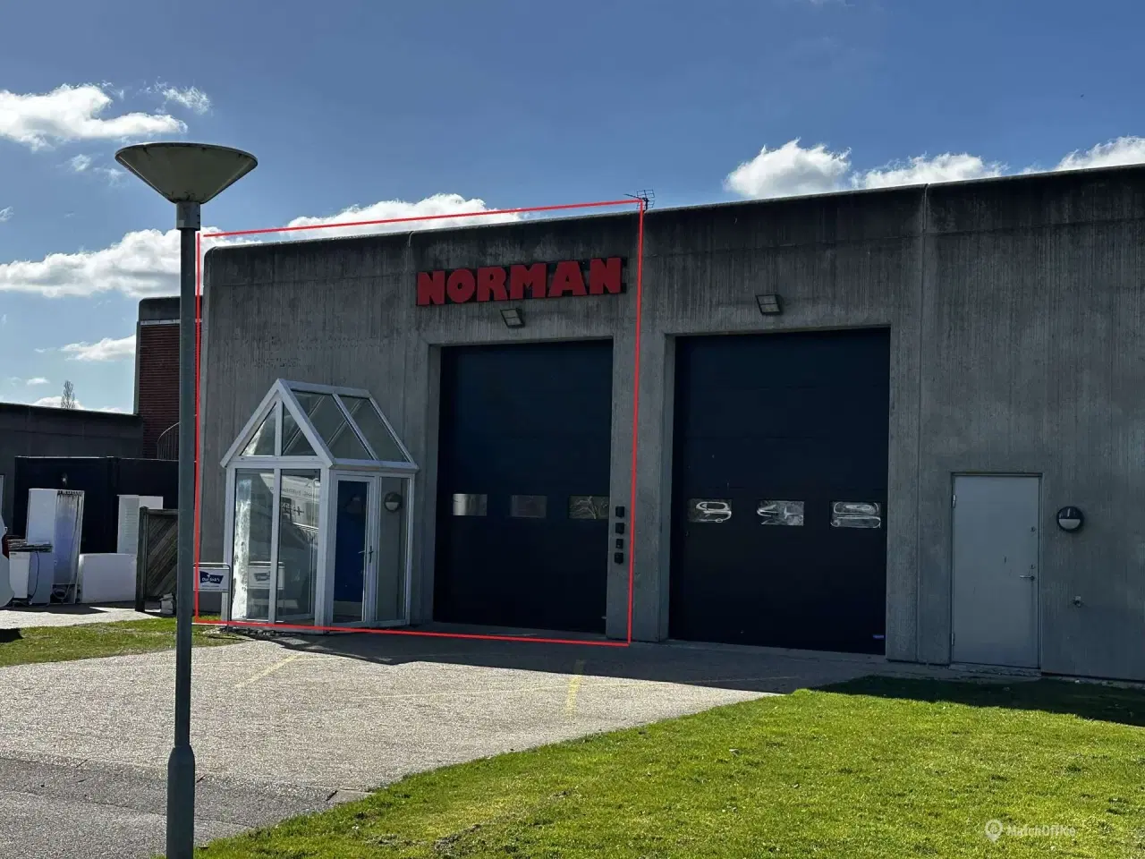 Billede 1 - Erhvervslejemål med gode adgangs- og parkeringsforhold