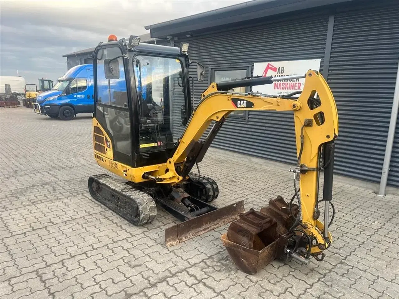 Billede 2 - CAT 301.7D Tiltman med hydraulisk skovskifte