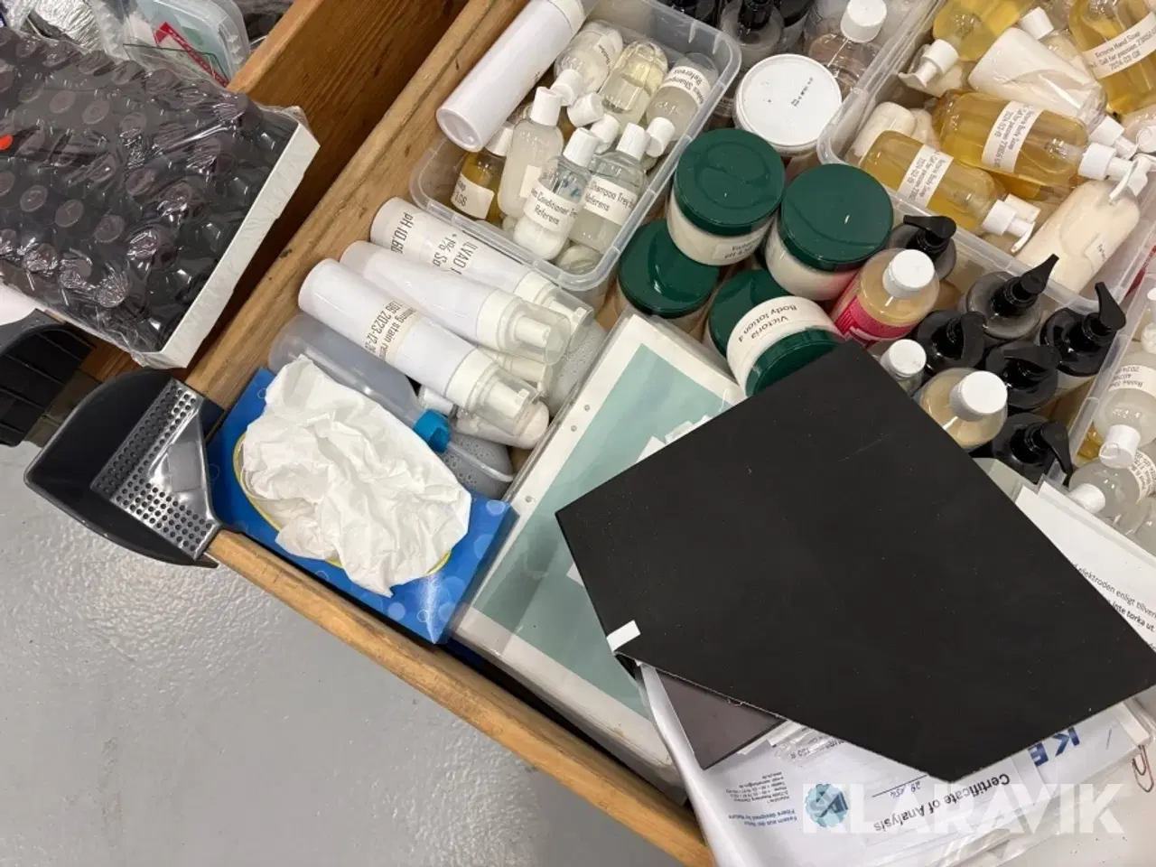 Billede 7 - Laboratorie udstyr - 18 paller