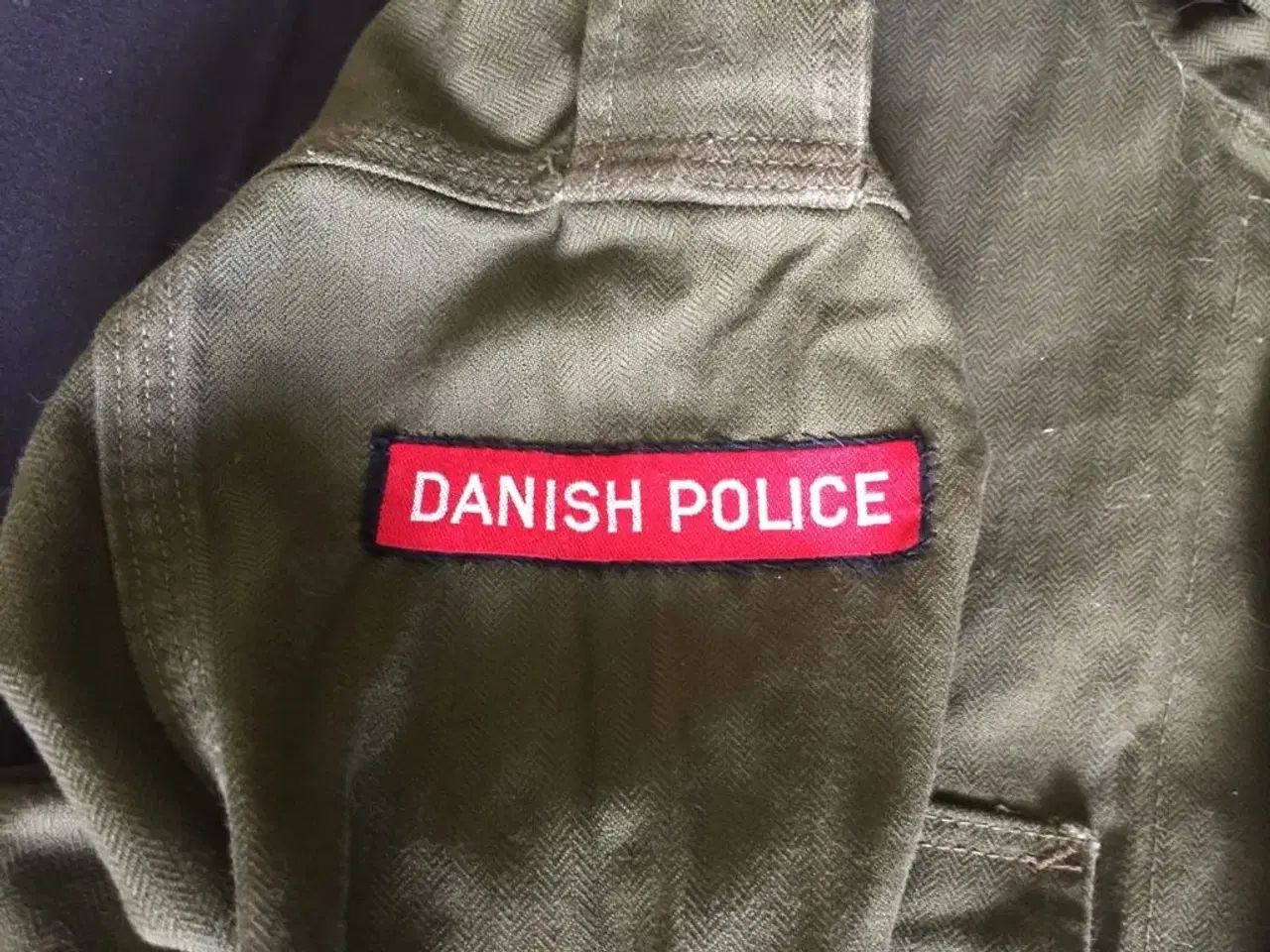 Billede 4 - Dansk  Millitærpoliti uniform