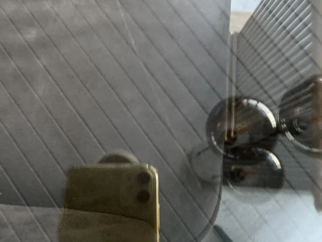 Billede 5 - Spisebord med glasplade 