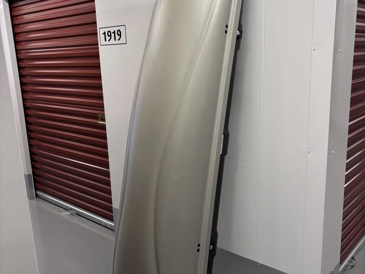 Billede 1 - Tagboks med plads til ski