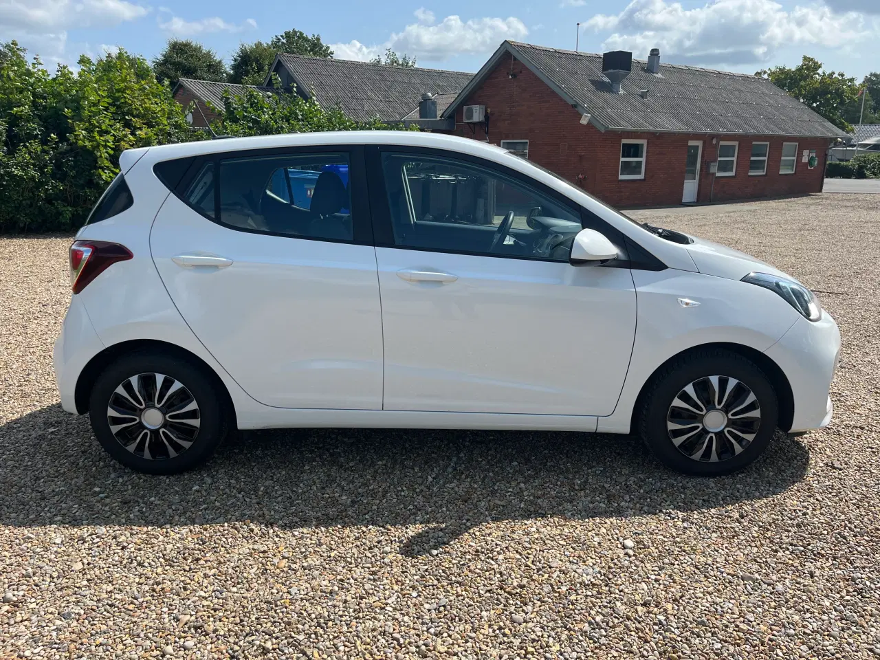 Billede 5 - super velholdt Hyundai i10 1,0 Touch fra 2018