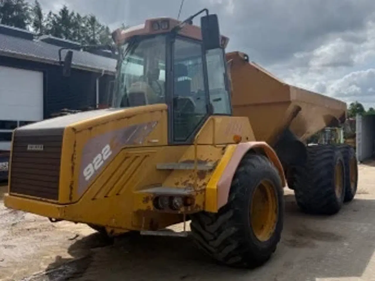 Billede 1 - Næsten nye dæk