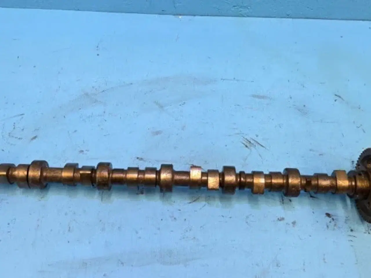 Billede 2 - Ford  675TA    Knastaksel   87802018