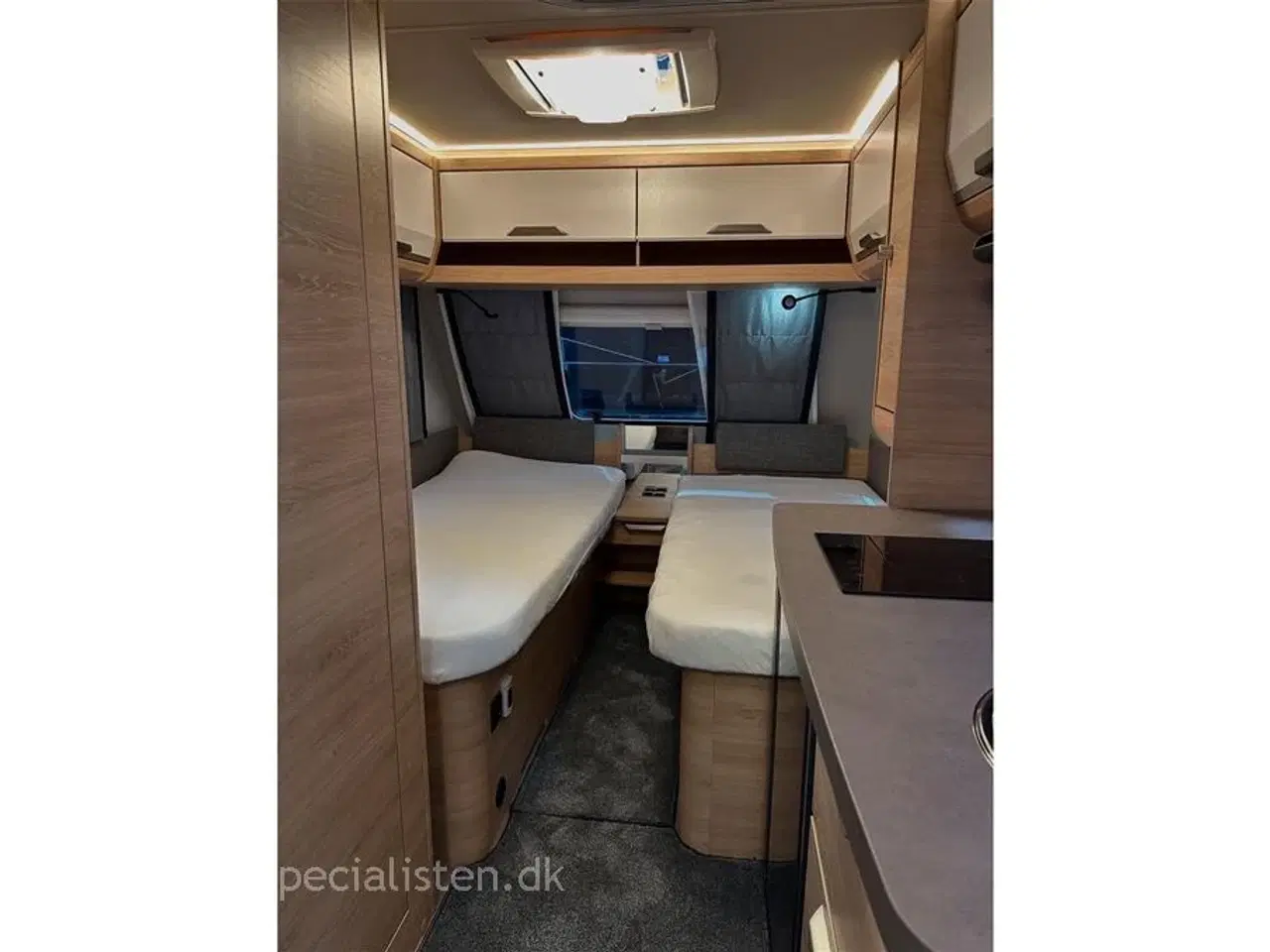 Billede 16 - 2026 - Knaus Südwind 460 EU   Knaus Südvind 460 EU Black Selection model 2026 - kan ses til foråret hos Camping-Specialisten.dk