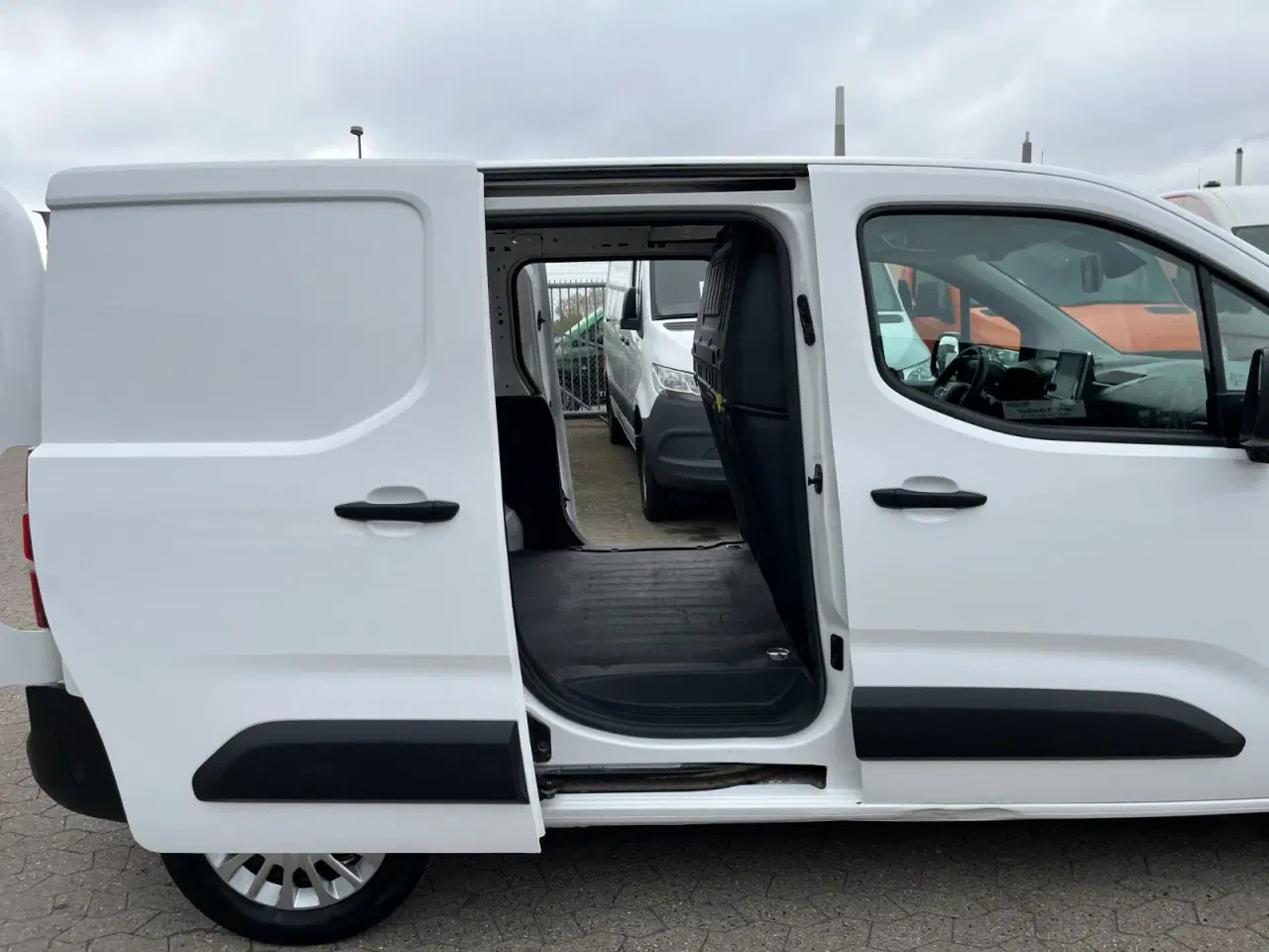 Billede 10 - Toyota ProAce City 1,5 D 102 Medium Comfort