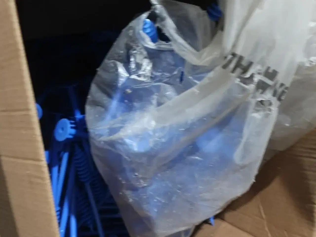 Billede 7 - Div. Batterier, støvsuger, varelager m.m.