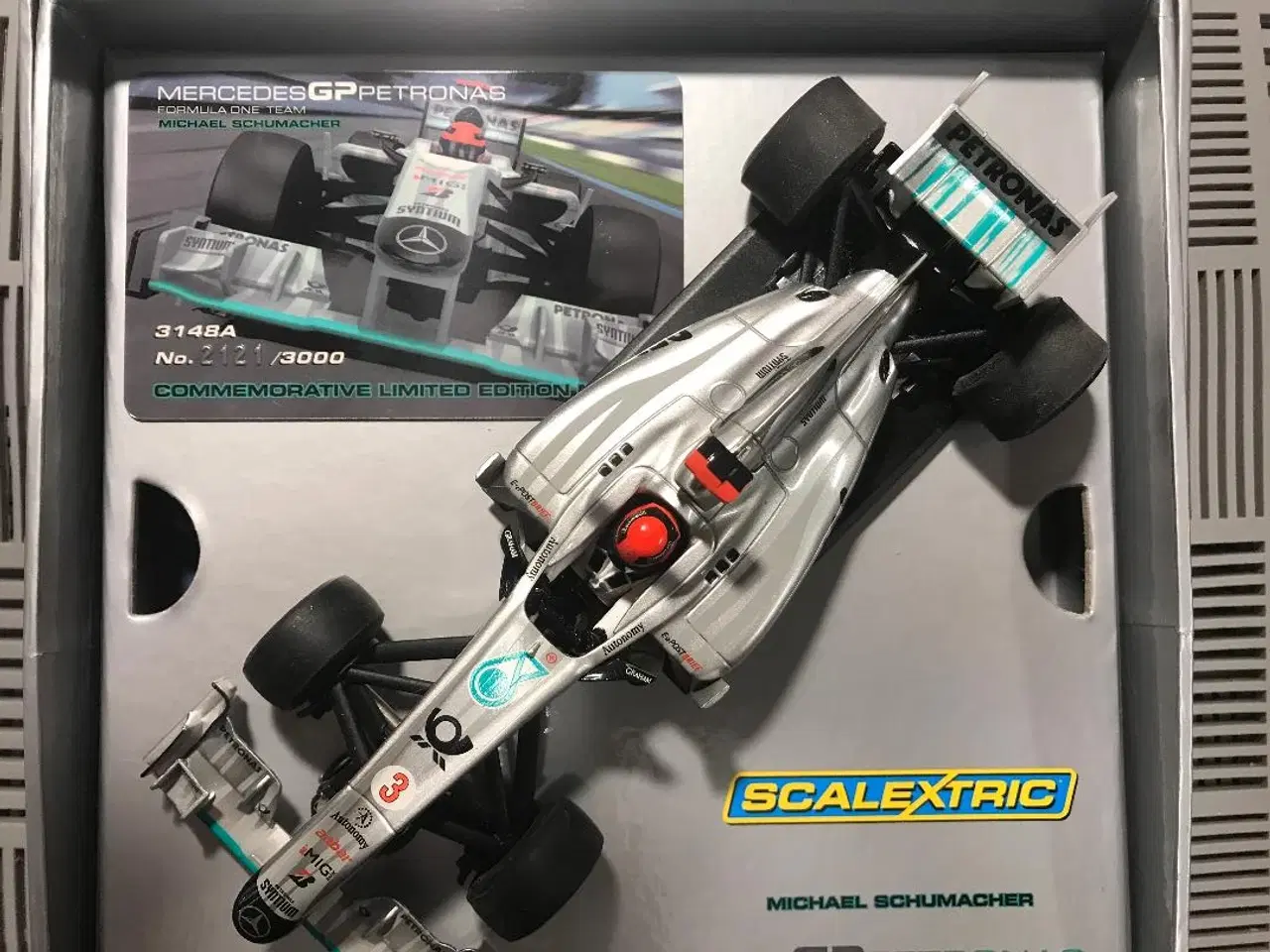 Billede 2 - Scalextric Schumacher Mercedes F1 Limited Edition