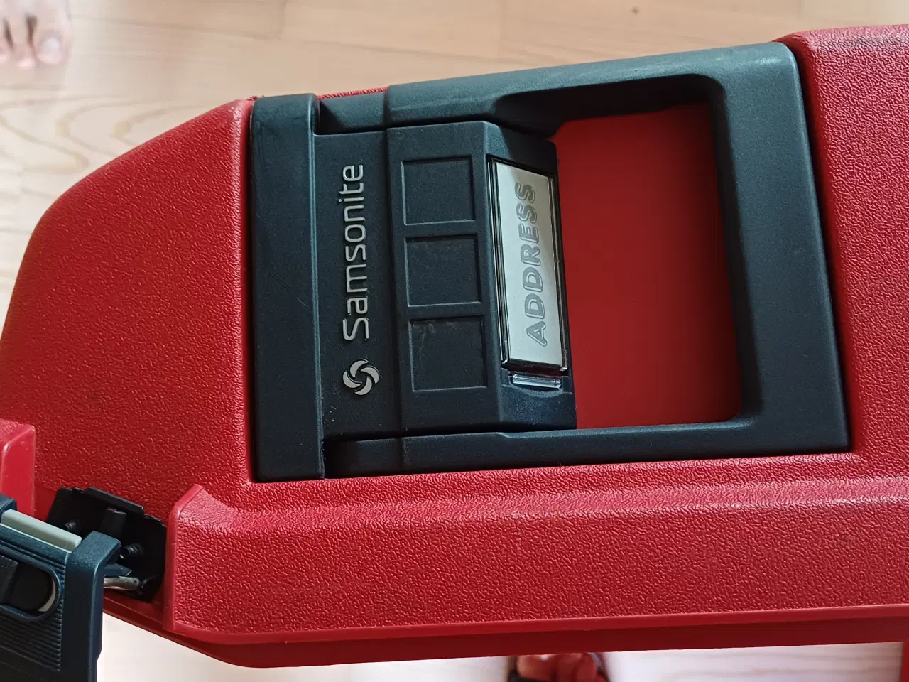 Billede 4 - Kuffert Samsonite hård med kodelås