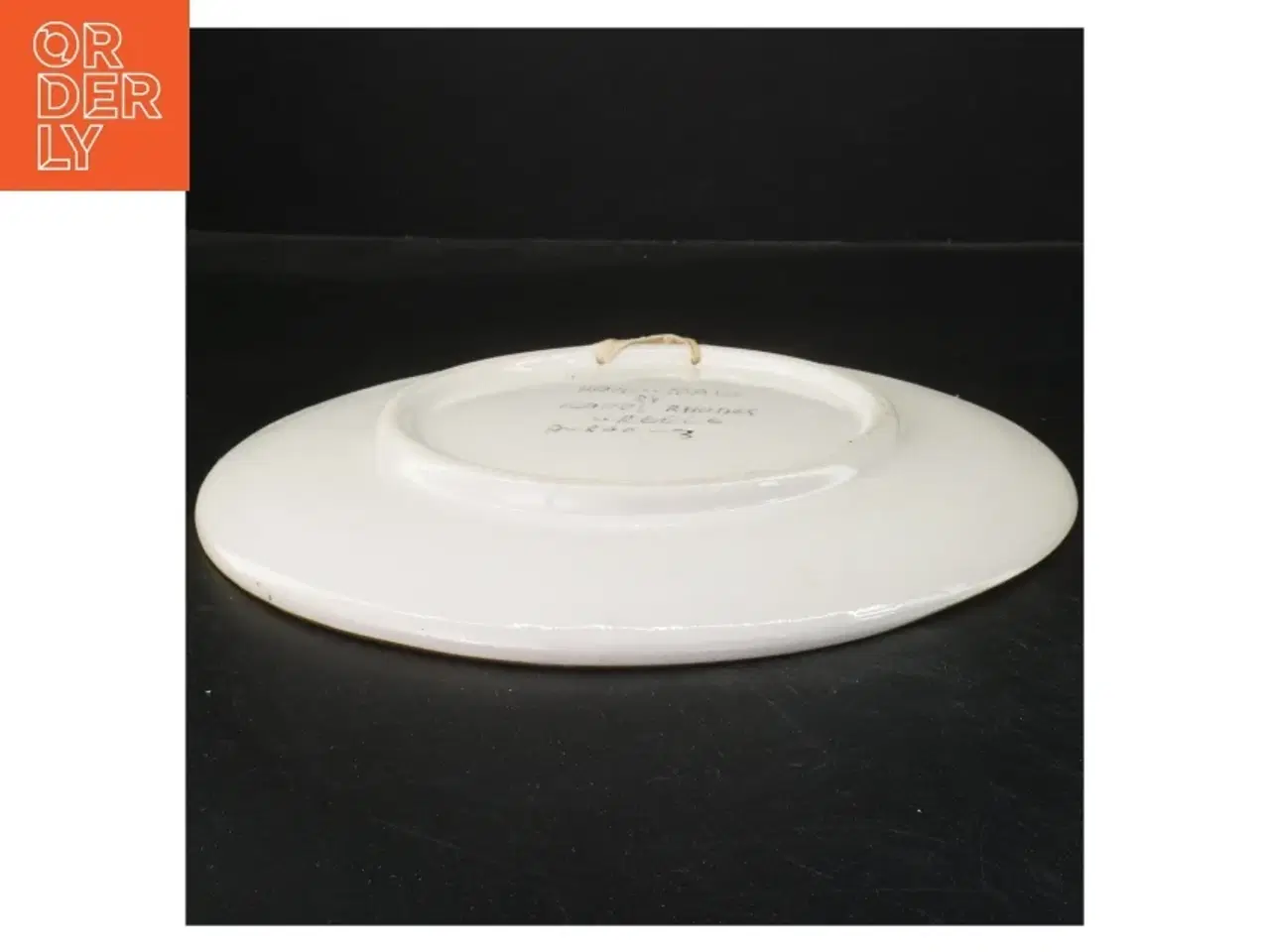 Billede 3 - Dekorativ porcelænstallerken med blåt mønster (str. Ø 27 cm)