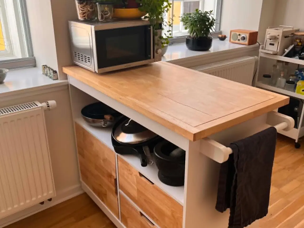 Billede 2 - Køkkenø - ekstra køkkenbord