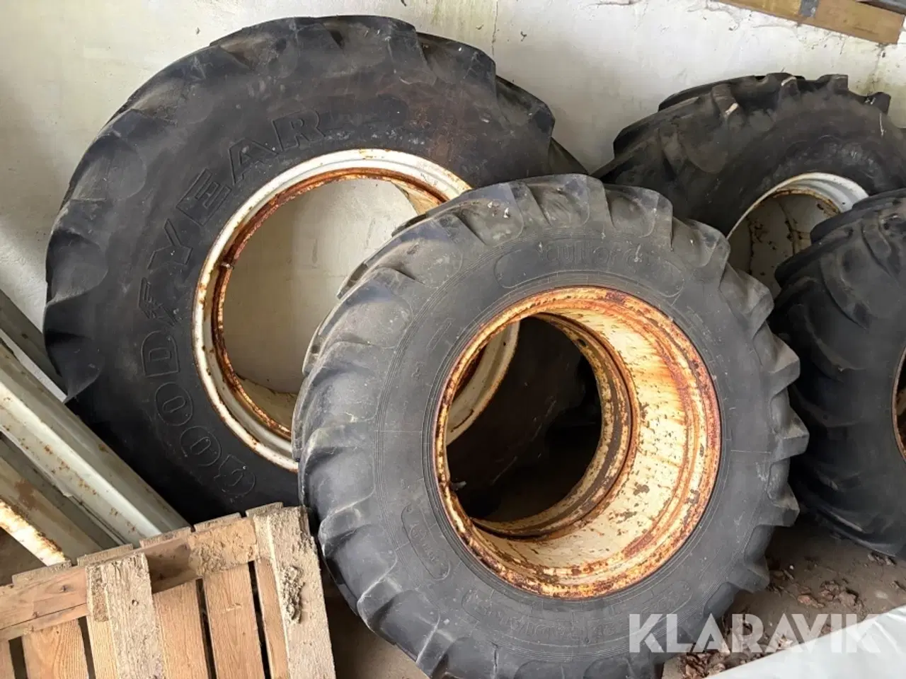 Billede 3 - Tvillingehjul Goodyear/cultor Q - komplet sæt