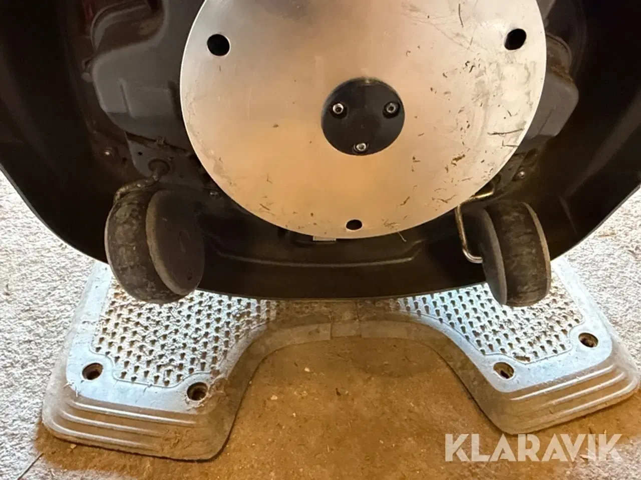 Billede 12 - Robot plæneklipper Husqvarna 520 med ladestation