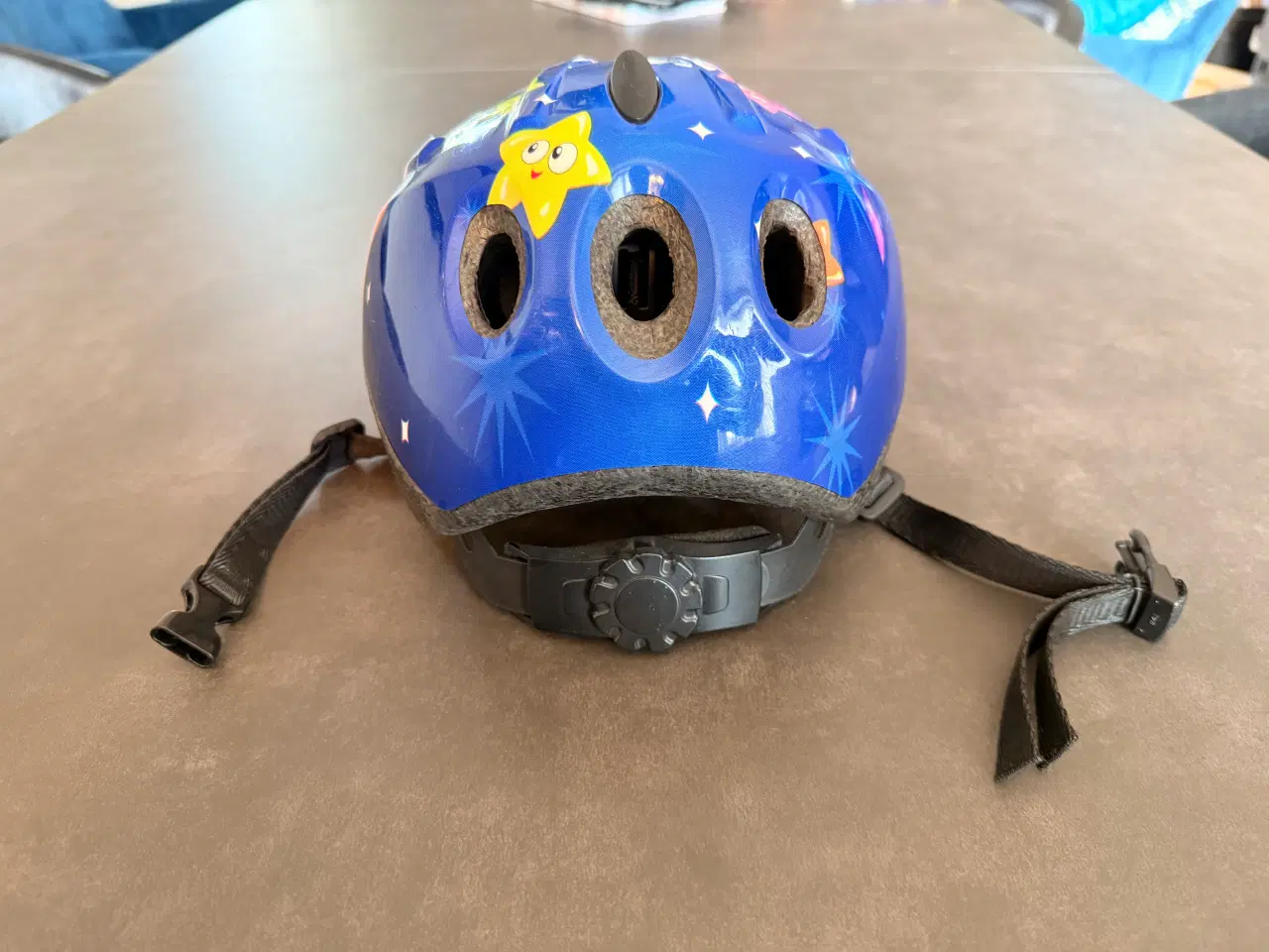 Billede 3 - CSI børnecykelhjelm m. stjerner – Str. S-47-53 cm