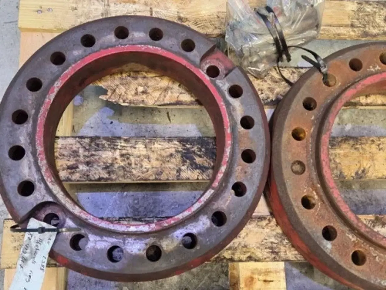 Billede 8 - Case 2388   Afstandsstykke Sæt   87419617   