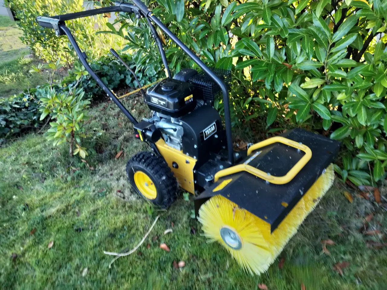 Billede 1 - Texas HS650TGE fejemaskine