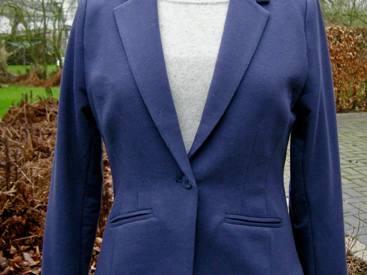 Billede 4 - SOULMATE FIGURSYET BLAZER STR. M, DAME BLAZER