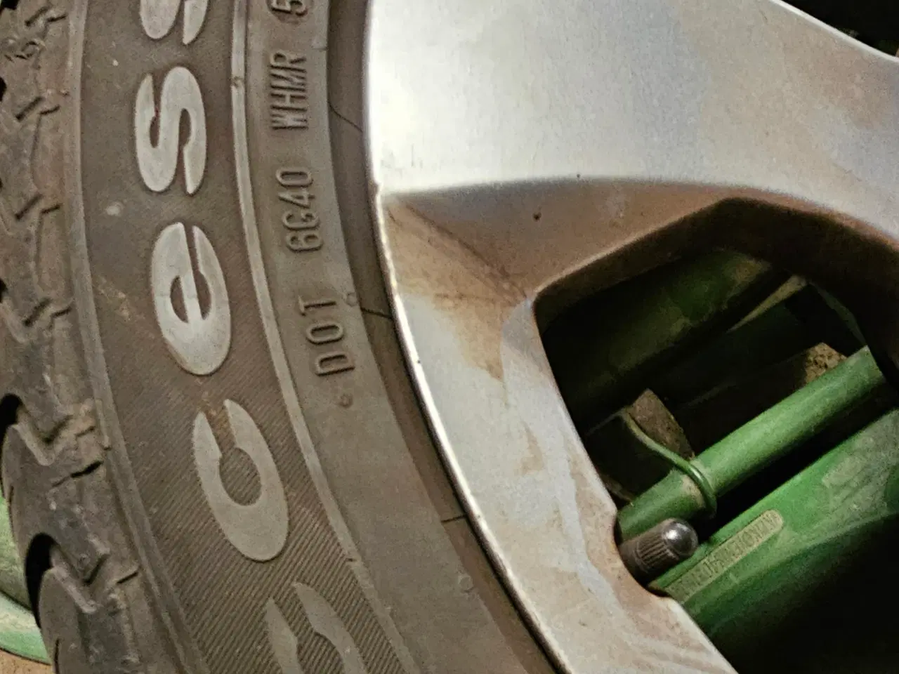 Billede 3 - 4 sommerdæk på alufælge 