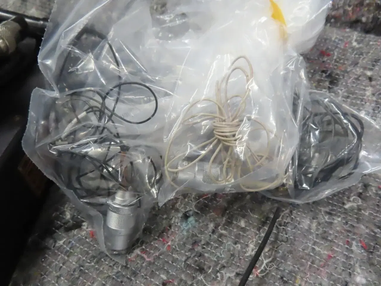 Billede 5 - 4 stk. Trådløse mikrofoner og modtager til rackmontering - AUDIO 2040 (MOMSFRI)