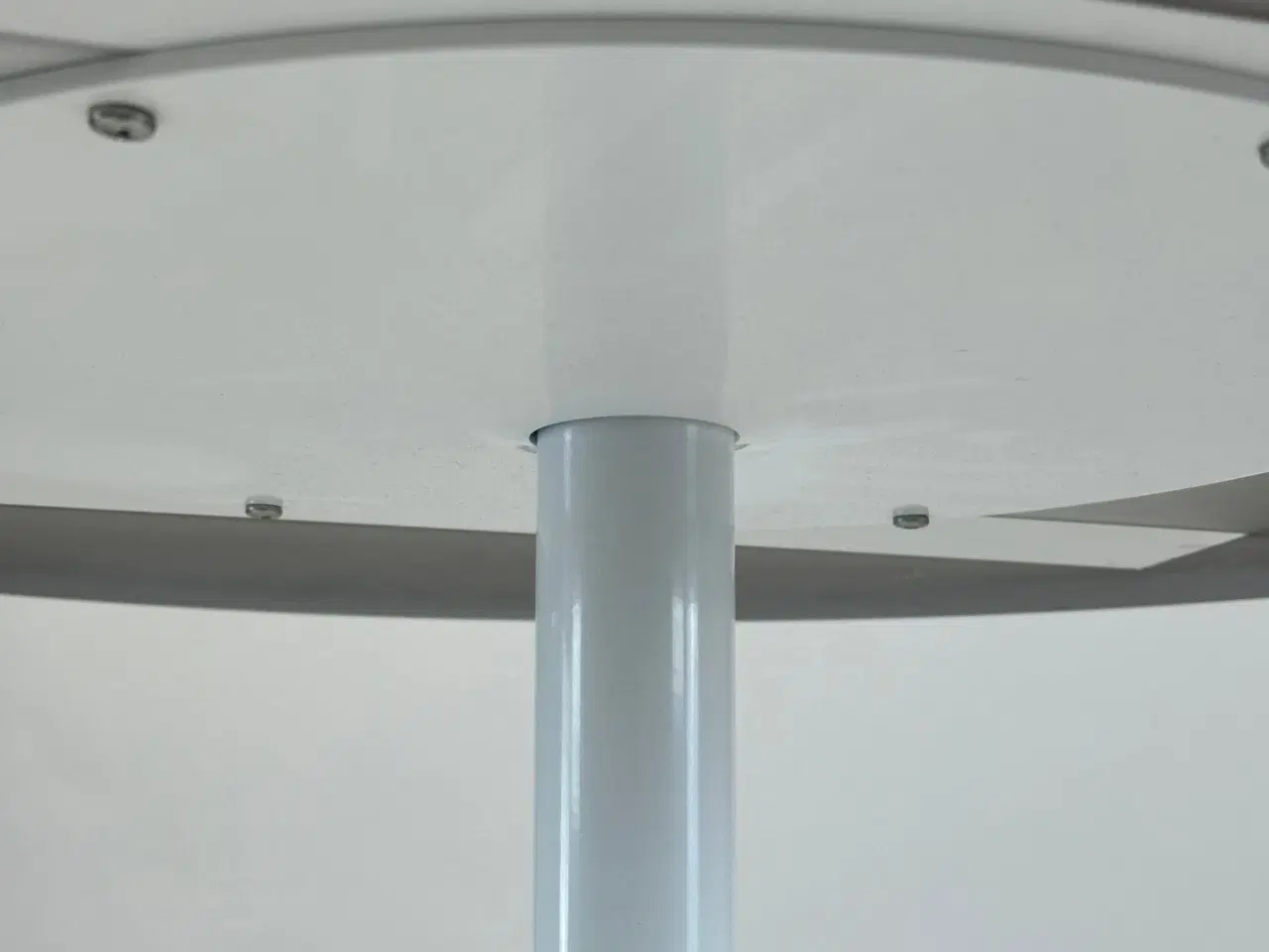 Billede 5 - Højbord – Hvid Ø80 cm