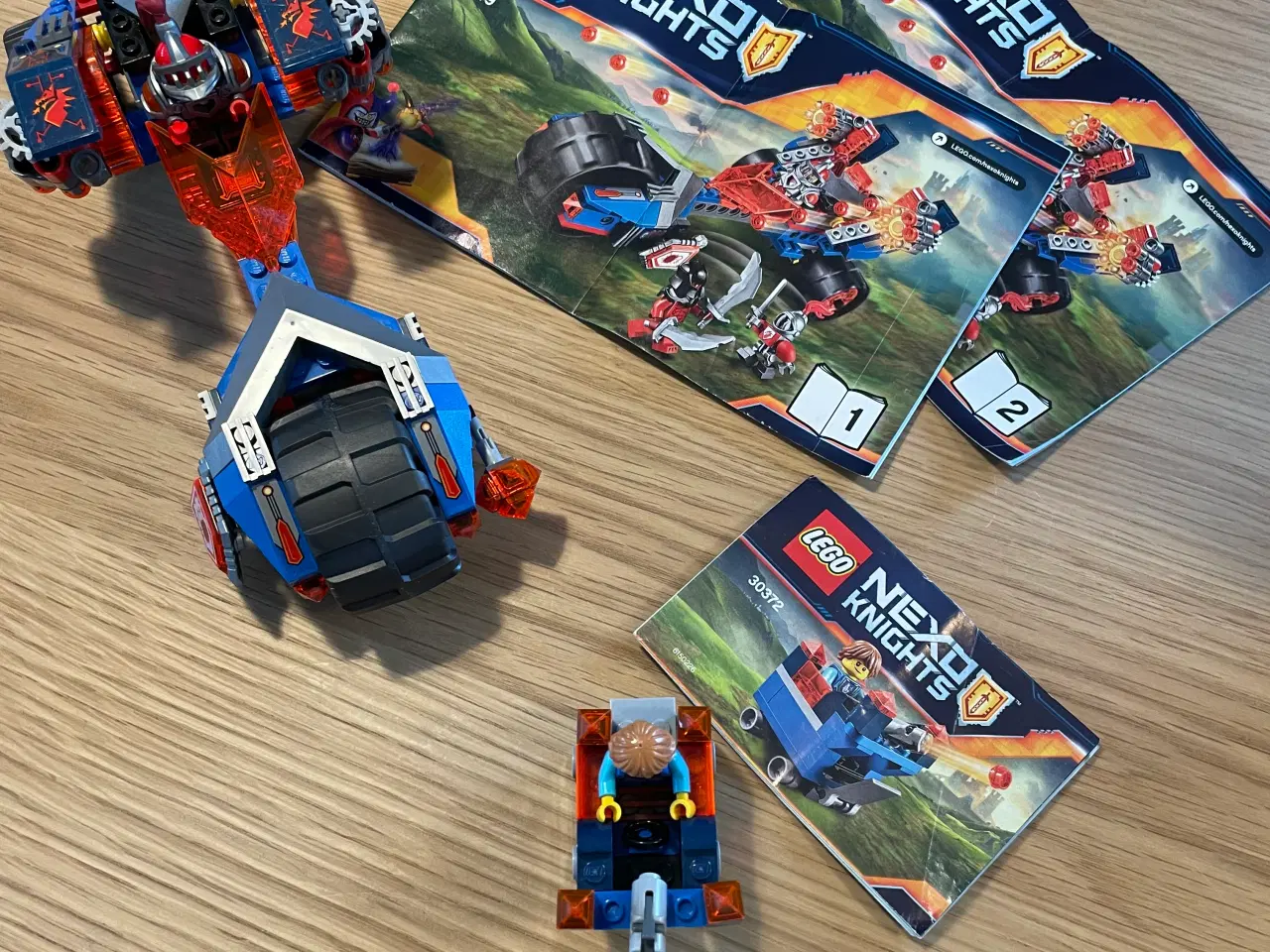 Billede 1 - LEGO Nexo Knights, 2 sæt